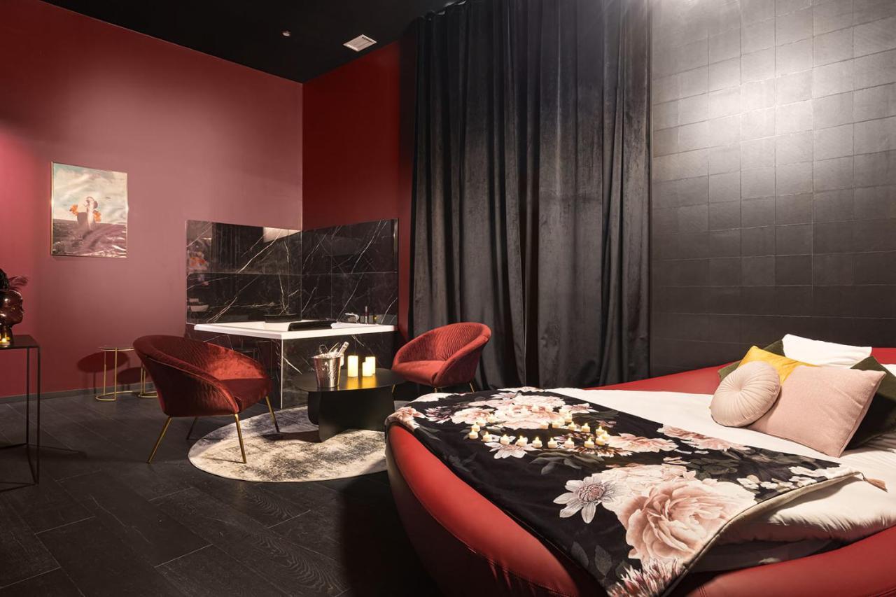 Legend Majestic Superbe Love Room - Jacuzzi - Champagne - Romantisme - Parking Prive Gratuit Macon Exterior photo